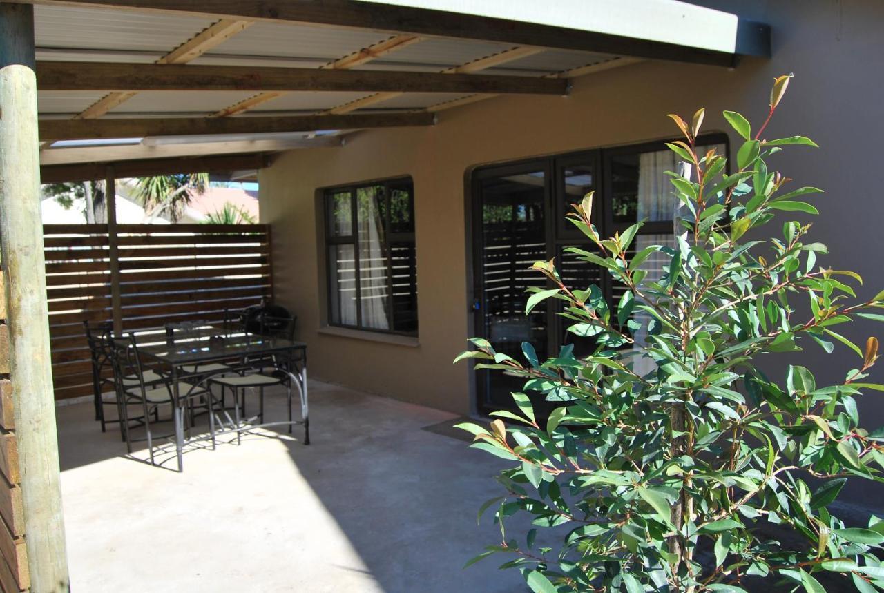 ג'ורג' 14 Cluster Cottages מראה חיצוני תמונה