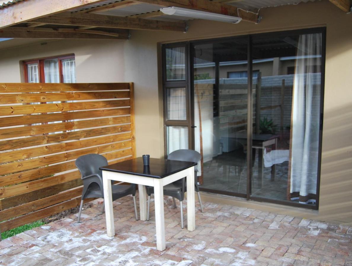 ג'ורג' 14 Cluster Cottages מראה חיצוני תמונה